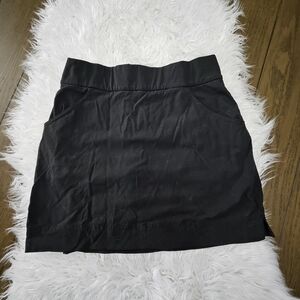 Columbia Classic Black Skirt